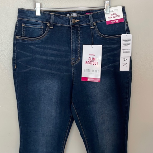 NWT Faith Jeans Hi Rise Slim Bootcut Jeans. 16W - Picture 2 of 9